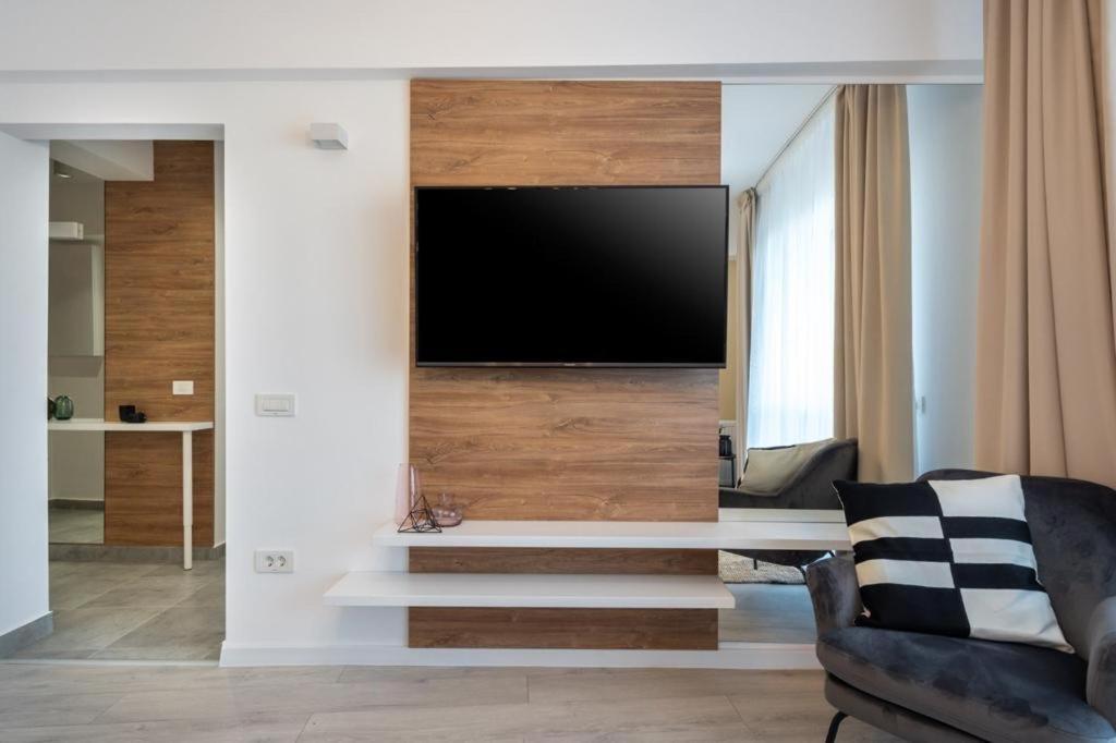 Piata Romana, Two Bedrooms Apartment Bukarest Kültér fotó