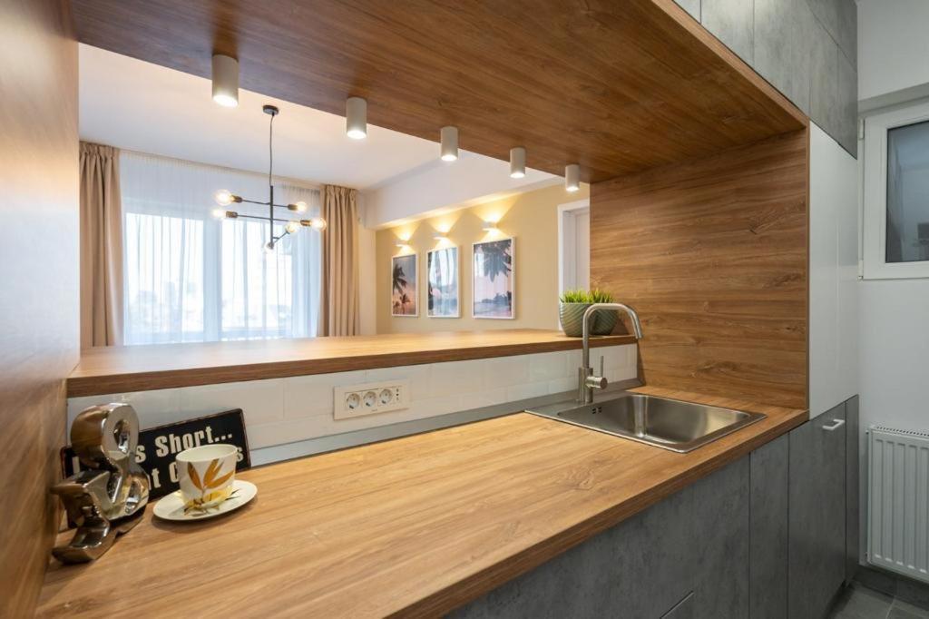 Piata Romana, Two Bedrooms Apartment Bukarest Kültér fotó