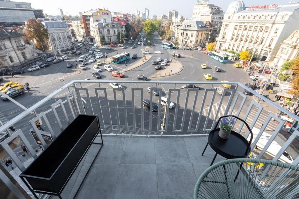 Piata Romana, Two Bedrooms Apartment Bukarest Kültér fotó