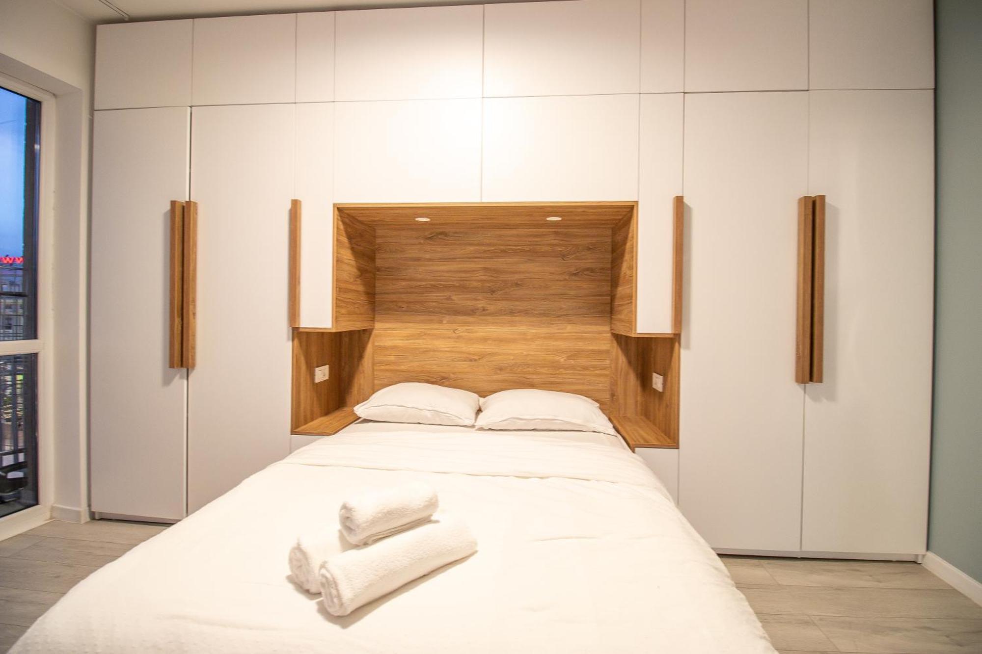 Piata Romana, Two Bedrooms Apartment Bukarest Kültér fotó
